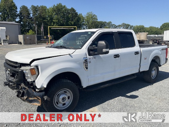 (China Grove, NC) 2022 Ford F250 4x4 Crew-Cab Pickup Truck *WRECKED* ) (Runs & Moves) (Oil/Coolant L