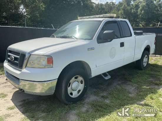 (Tampa, FL) 2004 Ford F-150 Extended-Cab Pickup Truck, City of Palmetto Unit Runs & Moves) (Exterior