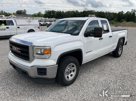(Verona, KY) 2015 GMC Sierra 1500 4x4 Extended-Cab Pickup Truck Runs & Moves) (Exterior Defects