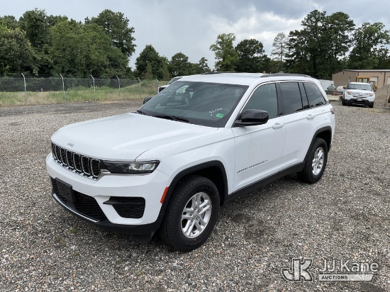 (Chester, VA) 2024 Jeep Grand Cherokee 4X4 4-Door Sport Utility Vehicle Runs & Moves) (Seller States