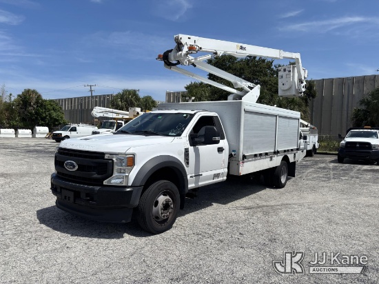 (West Palm Beach, FL) Altec AT248F, Articulating & Telescopic Non-Insulated Bucket Truck center moun