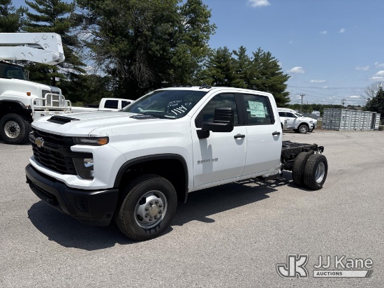 (Lebanon, TN) 2024 Chevrolet Silverado 3500HD Crew-Cab Chassis No Title, MSO Only) (Runs & Moves) (E