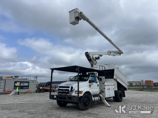 (Chester, VA) Altec LR760-E70, Over-Center Elevator Bucket Truck mounted on 2015 Ford F750 Chipper D