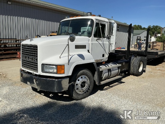 (Bedford Heights, IN) 2003 Mack CH612 Cab & Chassis Runs & Moves) (Seller States: Log Carrier Is Bol