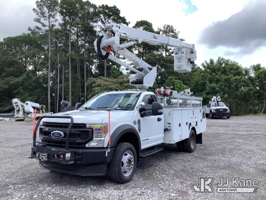 (Graysville, AL) Altec AT40G, Articulating & Telescopic Bucket Truck mounted behind cab on 2022 Ford