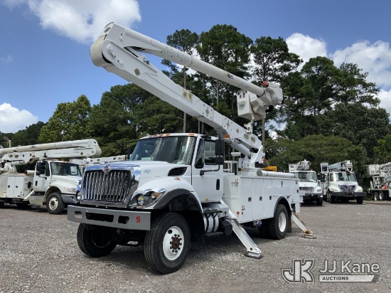 (Graysville, AL) Altec AA55-MH, Material Handling Bucket Truck rear mounted on 2017 International 73