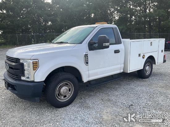 (Villa Rica, GA) 2018 Ford F-250 SD Service Truck Runs & Moves) (Dash Warning Indicators On, Exterio