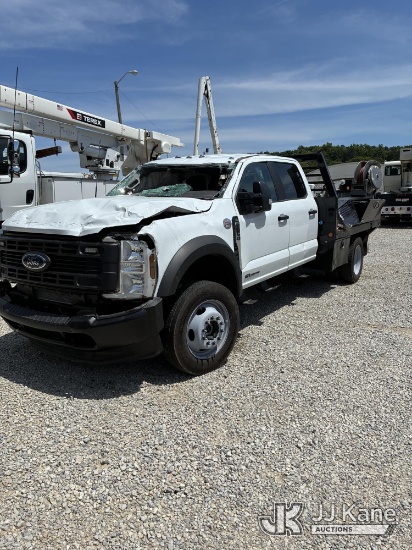 (New Market, TN) 2026 Ford F-550 Crew-Cab Flatbed/Service Truck Wrecked, Not Running, Condition Unkn