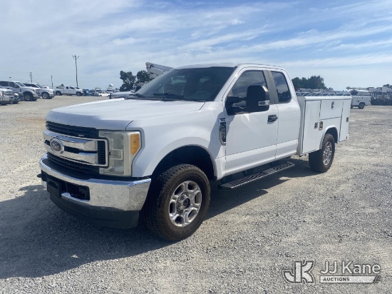 (Villa Rica, GA) 2017 Ford F250 4x4 Extended-Cab Service Truck Runs & Moves