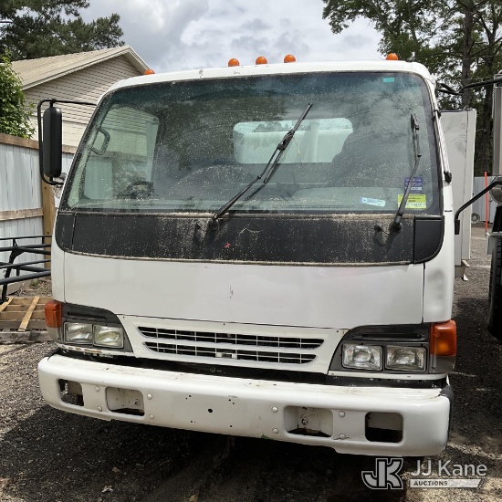 (Moncks Corner, SC) 2004 Isuzu NPR Spray Truck Not Running, Condition Unknown