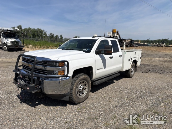 (Chester, VA) 2018 Chevrolet Silverado 3500HD 4x4 Extended-Cab Service Truck Runs & Moves) (Dash War