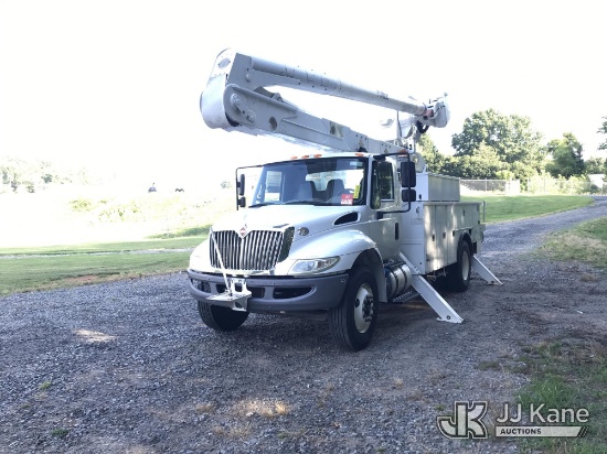 (Mount Airy, NC) Altec AN55, Material Handling Bucket Truck rear mounted on 2018 International 4300
