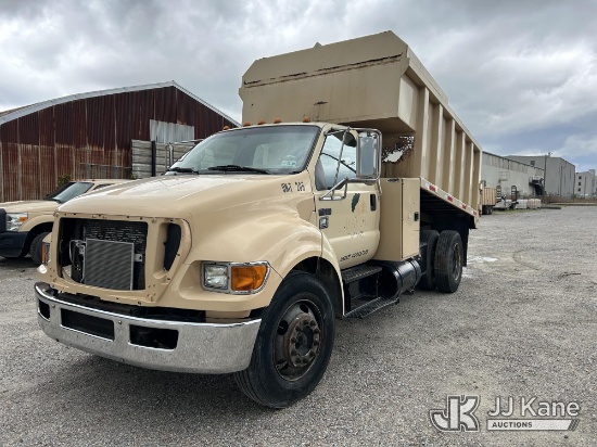 (Jefferson, LA) 2005 Ford F-650 Chipper Dump Truck Runs, Moves & Dump Operates) (Exterior Defects-Se