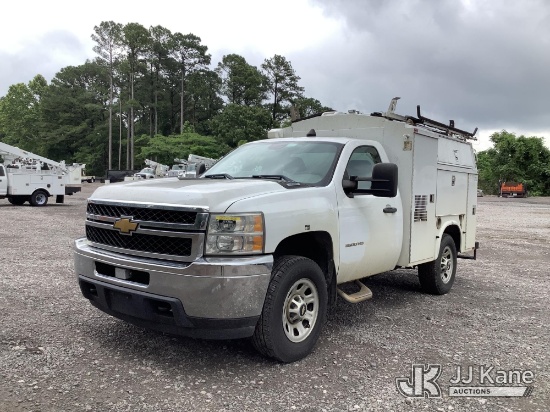 (Graysville, AL) 2013 Chevrolet Silverado 3500HD Enclosed Service Truck Runs & Moves) (Smokes, Body