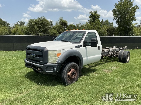 (Tampa, FL) 2015 Ford F-550 Cab & Chassis Runs & Moves) (Exterior Defects - See Pictures)(FL Residen
