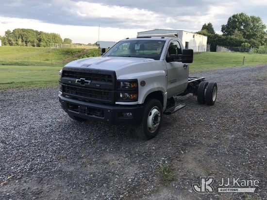 (Mount Airy, NC) 2024 Chevrolet Silverado Medium Duty Cab & Chassis Runs & Moves