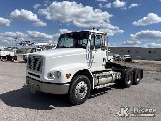 (Lebanon, TN) 2000 Freightliner FL112 T/A Truck Tractor Runs & Moves) (Seller Note: One Cylinder Dea