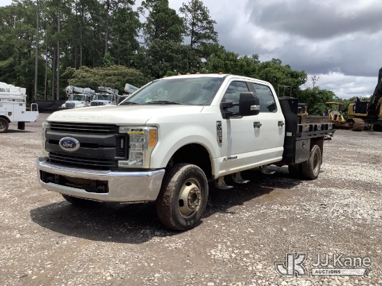 (Graysville, AL) 2017 Ford F350 4x4 Crew-Cab Flatbed Truck Runs & Moves) (Jump To Start, Check Engin