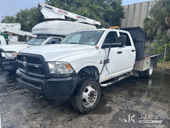 (West Palm Beach, FL) 2016 Ram 5500 Crew-Cab Flatbed/Service Truck Not Running, Condition Unknown) (