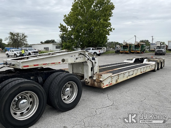 (Ocala, FL) 2002 Trail-Eze TE100D-G22H3 Tri-Axle Detachable Gooseneck Lowboy Trailer Duke Unit