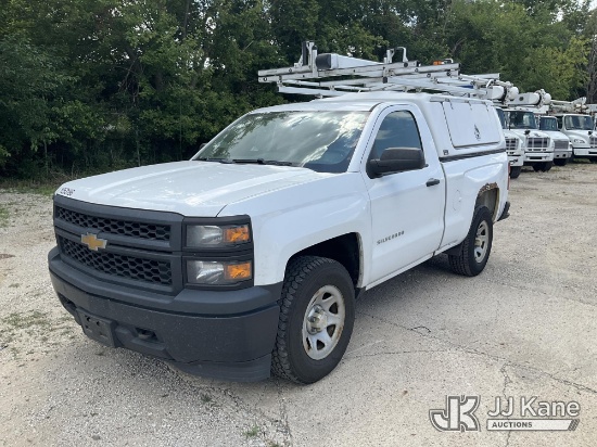 (Des Moines, IA) 2015 Chevrolet Silverado 1500 Pickup Truck Runs & Moves