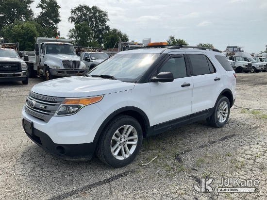 (South Beloit, IL) 2015 Ford Explorer 4-Door Sport Utility Vehicle Runs & Moves) (Interior Defects-D