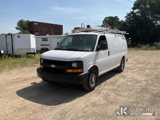 (Shakopee, MN) 2016 Chevrolet Express 2500 Cargo Van Runs & Moves) (Dash Warning Indicators On, Corr