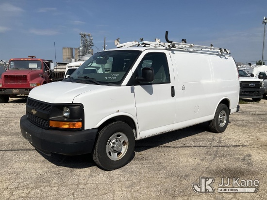 (South Beloit, IL) 2013 Chevrolet Express G2500 Cargo Van Runs & Moves