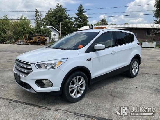 (South Beloit, IL) 2017 Ford Escape SE 4-Door Sport Utility Vehicle Runs & Moves