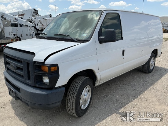 (Waxahachie, TX) 2014 Ford E150 Cargo Van Runs & Moves
