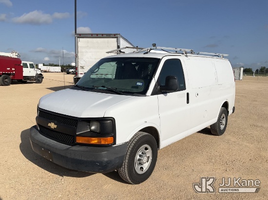 (Marion, TX) 2015 Chevrolet Express 2500 Cargo Van Runs & Moves) (Dash Warning Indicators On