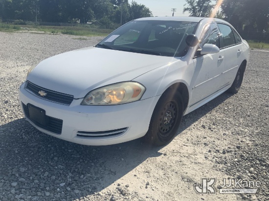 (Hawk Point, MO) 2010 Chevrolet Impala Police Cruiser 4-Door Sedan Runs, Moves)(Exterior Defects-Win