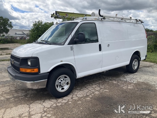 (South Beloit, IL) 2014 Chevrolet Express G2500 Cargo Van Runs & Moves