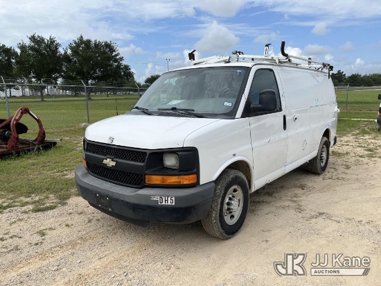 (Houston, TX) 2015 Chevrolet Express 2500 Cargo Van Runs & Moves