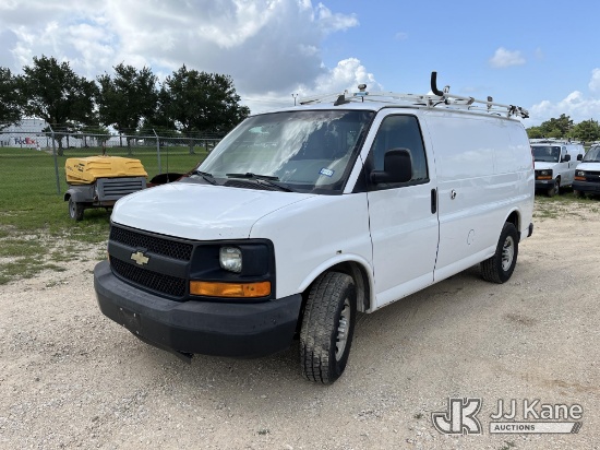 (Houston, TX) 2016 Chevrolet Express 2500 Cargo Van (Runs & Moves)