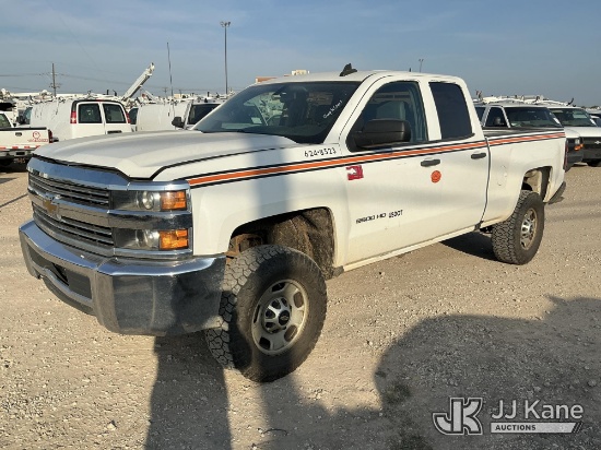 (Waxahachie, TX) 2018 Chevrolet Silverado 2500HD Extended-Cab Pickup Truck Runs & Does Not Move)(Eng
