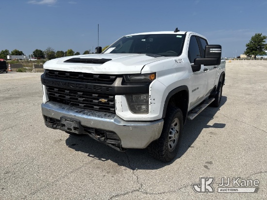 (Kansas City, MO) 2020 Chevrolet Silverado 2500HD Crew-Cab Pickup Truck Runs & Moves) (Seller States