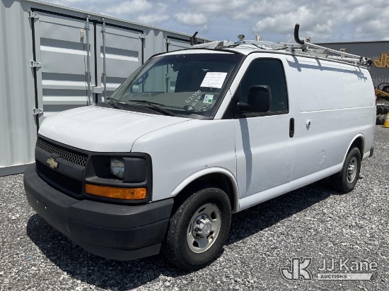 (Hammond, LA) 2017 Chevrolet Express G2500 Cargo Van Runs & Moves) (Interior Defects-See Pictures