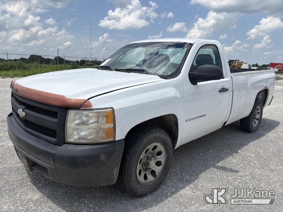 (Hawk Point, MO) 2008 Chevrolet Silverado 1500 Pickup Truck Runs & Moves) (Dash Warning Indicators O