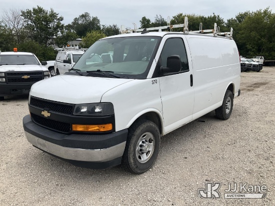 (Des Moines, IA) 2020 Chevrolet Express G2500 Cargo Van Runs & Moves) (Transmission Performance Defi