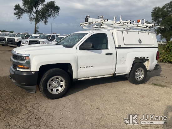 (South Beloit, IL) 2016 Chevrolet Silverado 1500 4x4 Pickup Truck Runs & Moves) (Corrosion