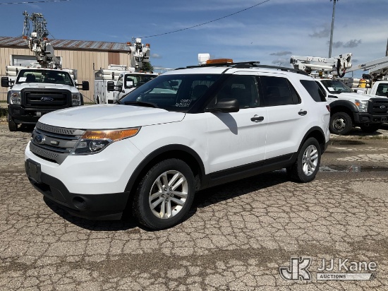 (South Beloit, IL) 2015 Ford Explorer 4-Door Sport Utility Vehicle Runs & Moves) (Exterior Defects-s