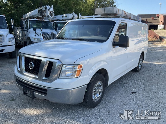 (Des Moines, IA) 2019 Nissan NV Cargo Cube Van Runs & Moves) (Dash Warning Light