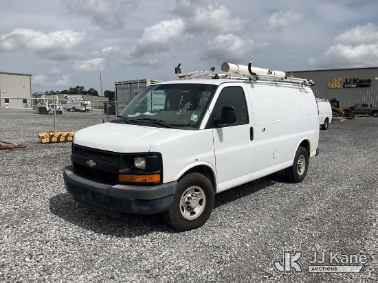 (Hammond, LA) 2013 Chevrolet Express G2500 Cargo Van Runs & Moves