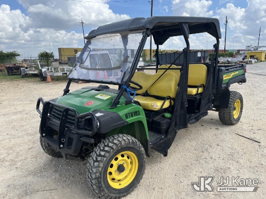 (Houston, TX) 2022 JOHN DEERE XUV855MS4 All-Terrain Vehicle Non-Titled)(Runs & Moves