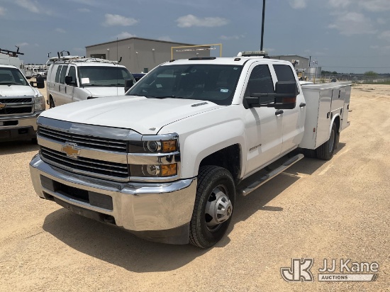 (Marion, TX) 2015 Chevrolet Silverado 3500HD Crew-Cab Service Truck Runs & Moves)(Dash Warning Indic