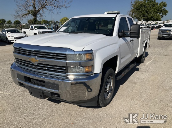 (Kansas City, MO) 2015 Chevrolet Silverado 2500HD Extended-Cab Service Truck Runs & Moves) (Interior