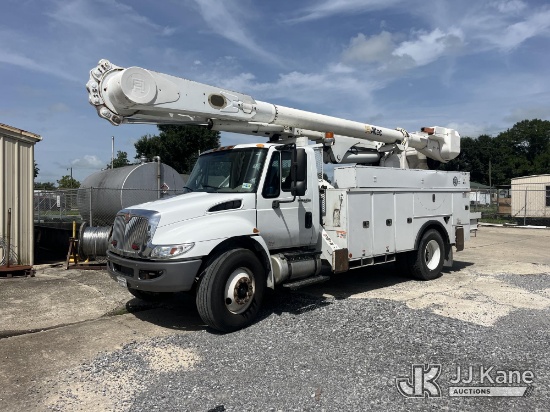 (Houma, LA) Altec AM55E-MH, Over-Center Material Handling Bucket Truck rear mounted on 2013 Internat