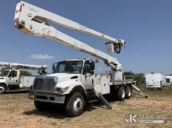 (Joplin, MO) Altec A77-T, Material Handling Bucket Truck rear mounted on 2003 International 7400 T/A
