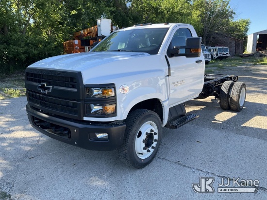 (Des Moines, IA) 2024 Chevrolet Silverado 6500HD Cab & Chassis Non Titled - Certificate Of Origin On